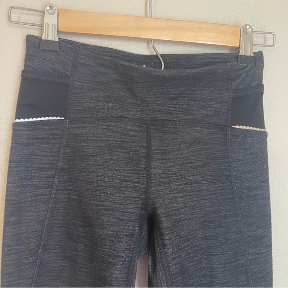 Lululemon Size 2 Ride On Crop In Denim Adjustable Length 111 - Picture 3 of 13